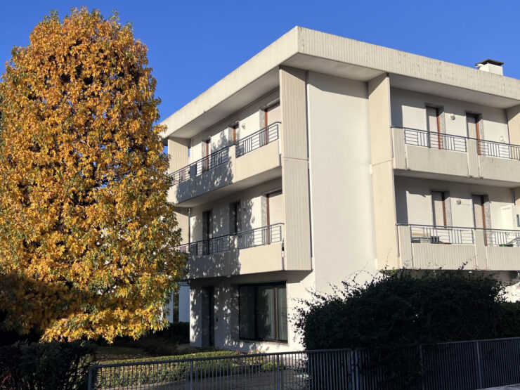 Ufficio Direzionale in affitto – Piano Terra con Ingresso Indipendente